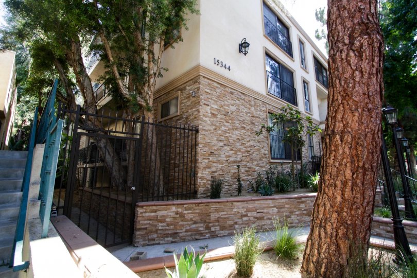 Citywood Condominiums Sherman Oaks CA